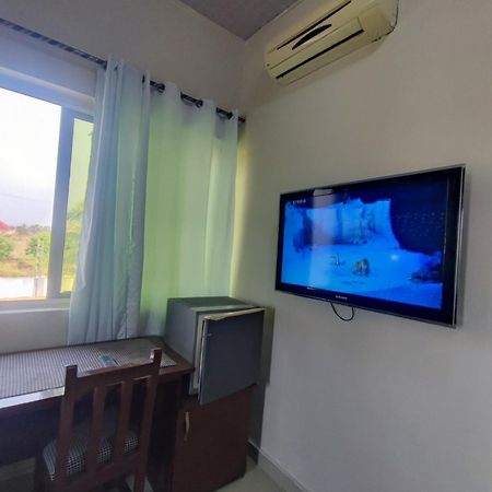 Ellisa Hospitality And Spa Hotel Acra Exterior foto
