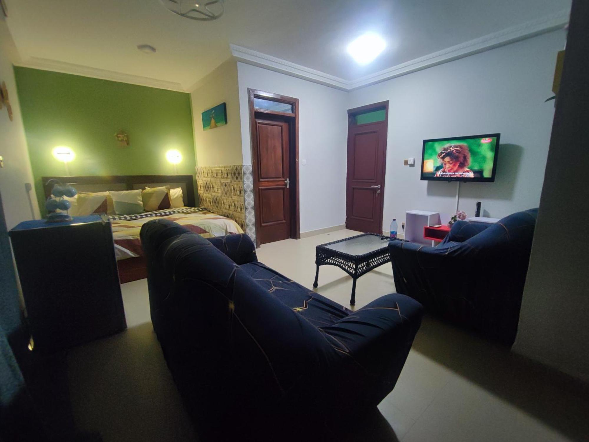 Ellisa Hospitality And Spa Hotel Acra Exterior foto